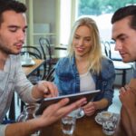 Communicating Value Through Non-Textual Cues in Global Apps With Localization